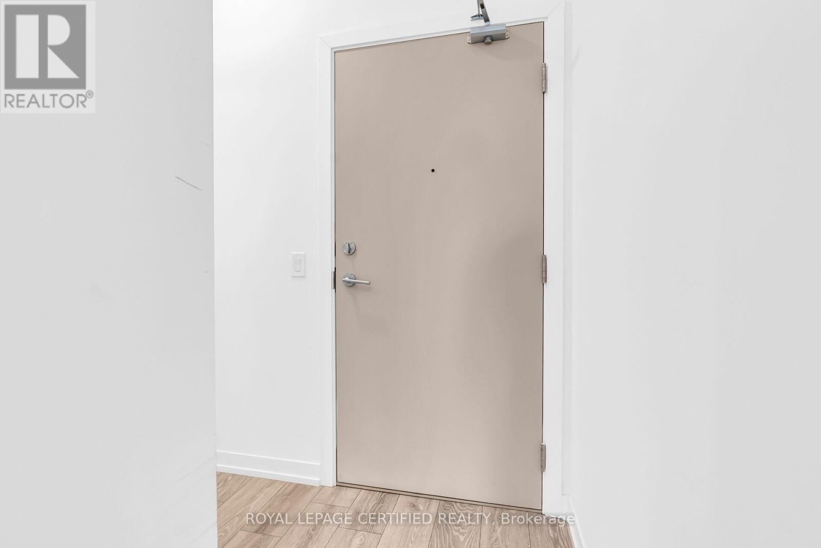919 - 2020 Bathurst Street, Toronto, Ontario  M5P 0A6 - Photo 6 - C13217438