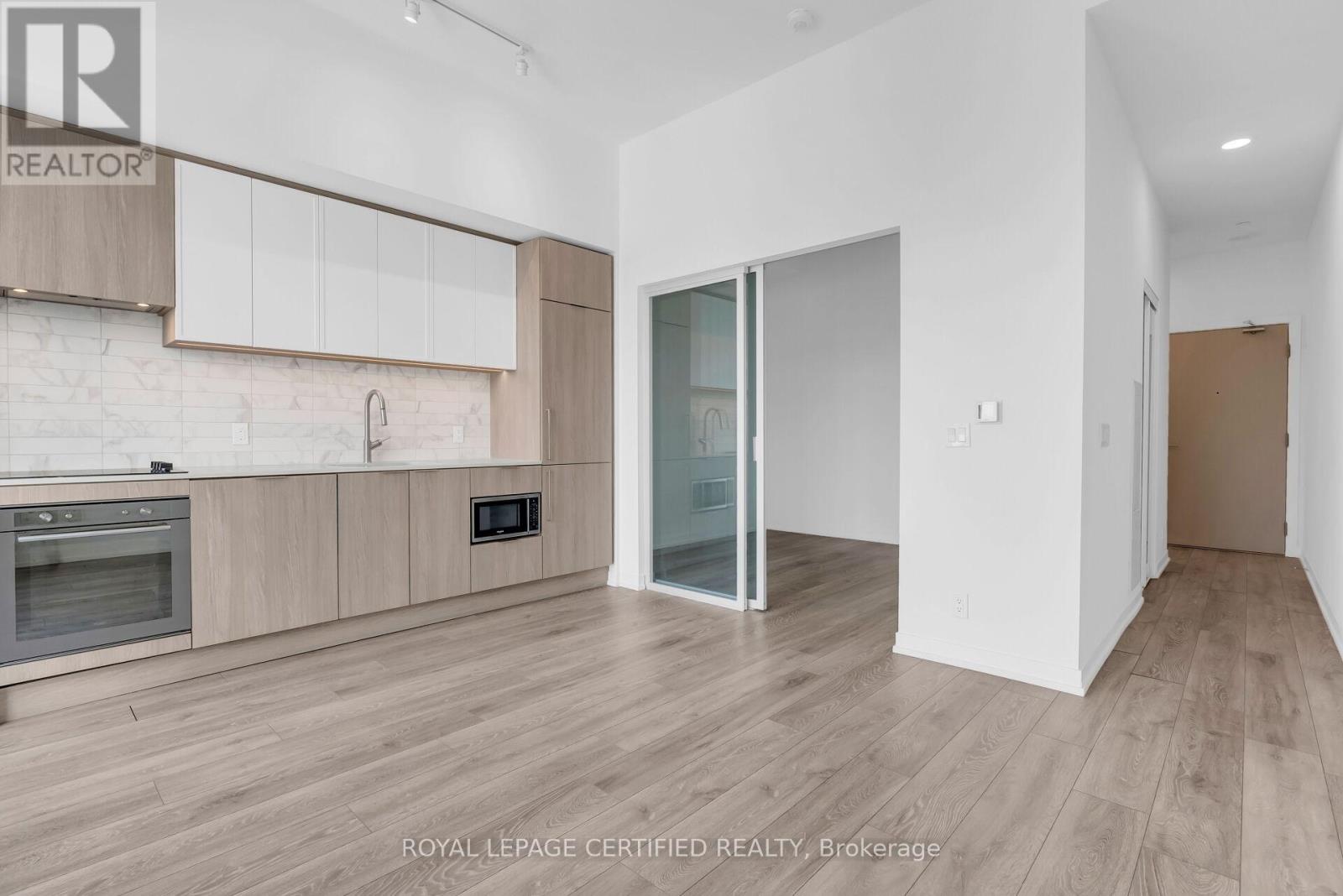 919 - 2020 Bathurst Street, Toronto, Ontario  M5P 0A6 - Photo 9 - C13217438