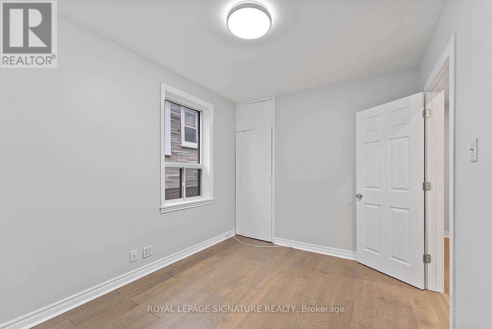2 - 233 Greenwood Avenue, Toronto, Ontario  M4L 2R4 - Photo 8 - E13217412
