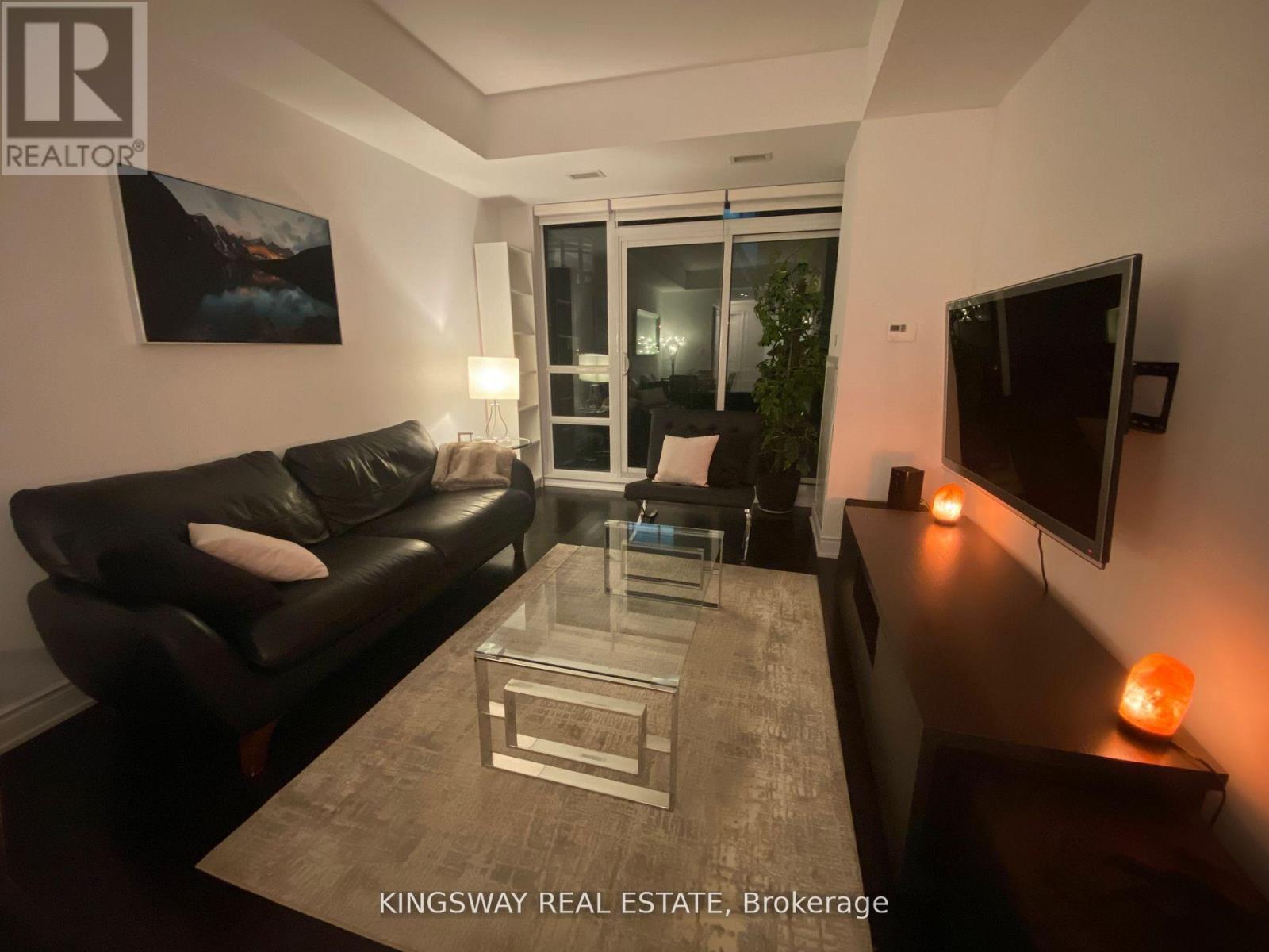 A608 - 3500 Lakeshore Road W, Oakville, Ontario  L6L 0B4 - Photo 5 - W13217436