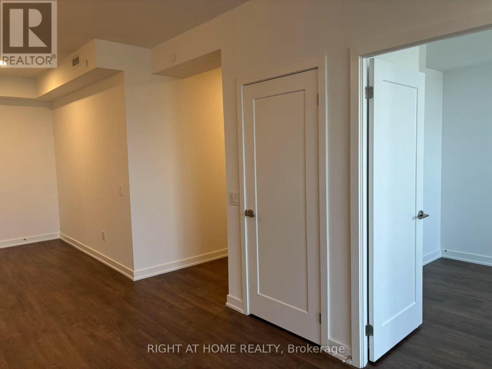 2312 - 5105 Hurontario Street S, Mississauga, Ontario  L4Z 0C9 - Photo 4 - W13217440