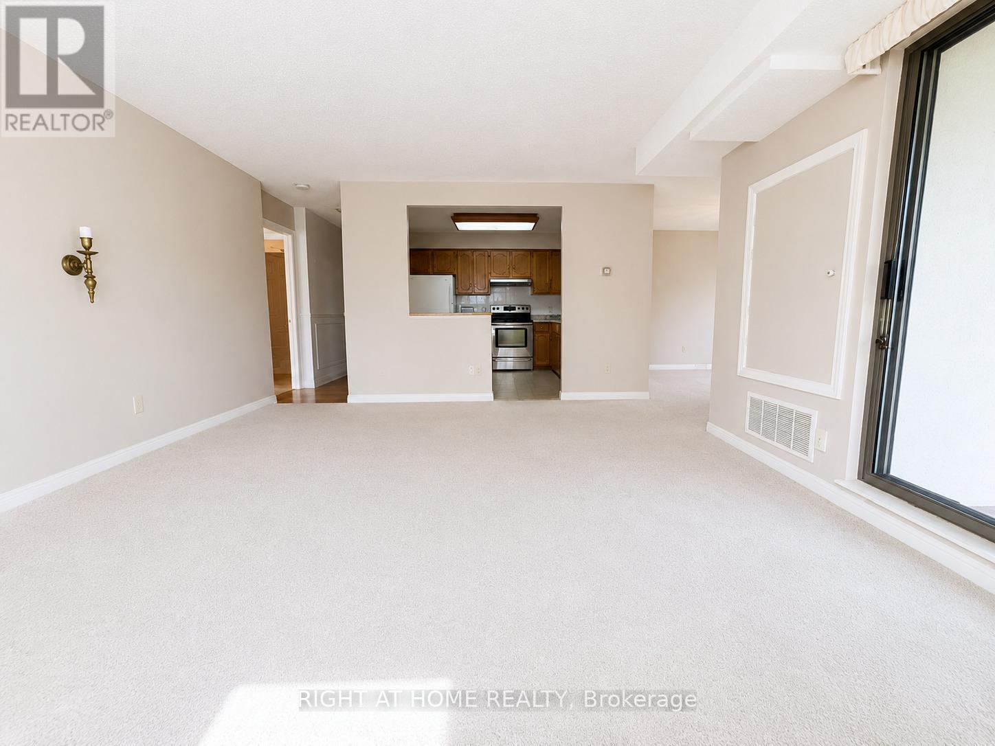 104 - 6 Village Green Boulevard, Hamilton, Ontario  L8G 5B7 - Photo 5 - X13217416