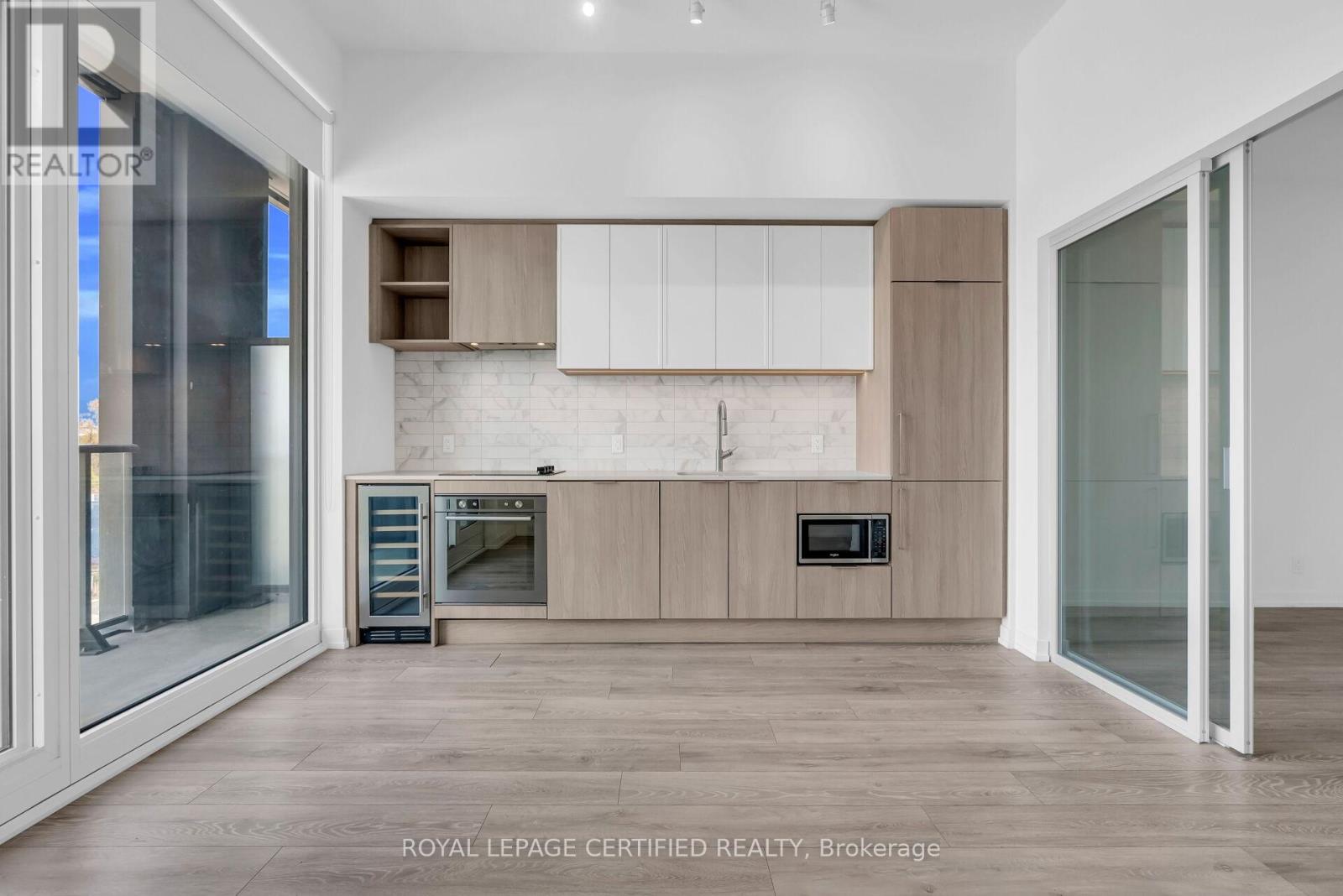 919 - 2020 Bathurst Street, Toronto, Ontario  M5P 0A6 - Photo 9 - C13217456