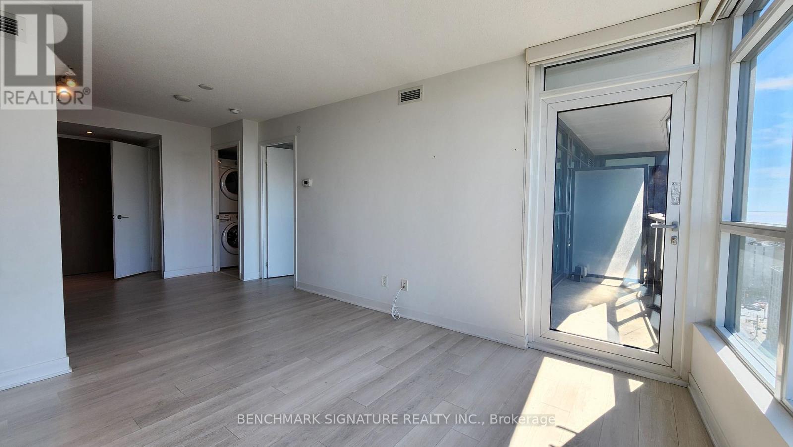1801 - 80 Queens Wharf Road, Toronto, Ontario  M5V 0J3 - Photo 12 - C13217472