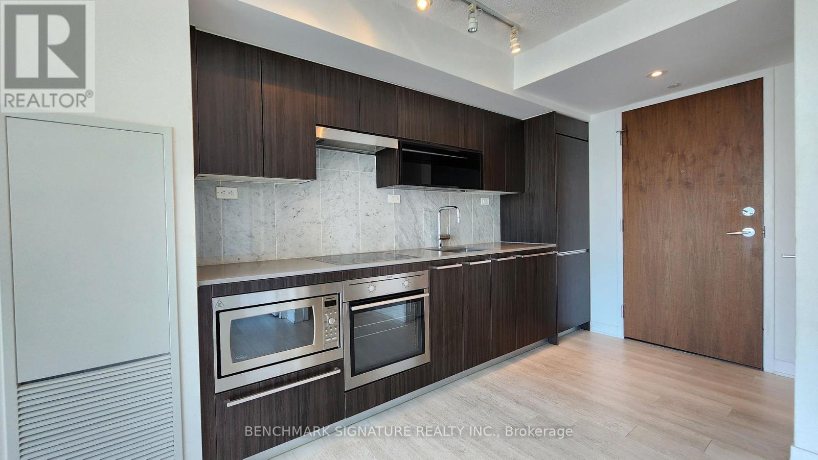 1801 - 80 Queens Wharf Road, Toronto, Ontario  M5V 0J3 - Photo 17 - C13217472