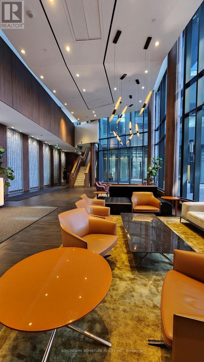 1801 - 80 Queens Wharf Road, Toronto, Ontario  M5V 0J3 - Photo 3 - C13217472