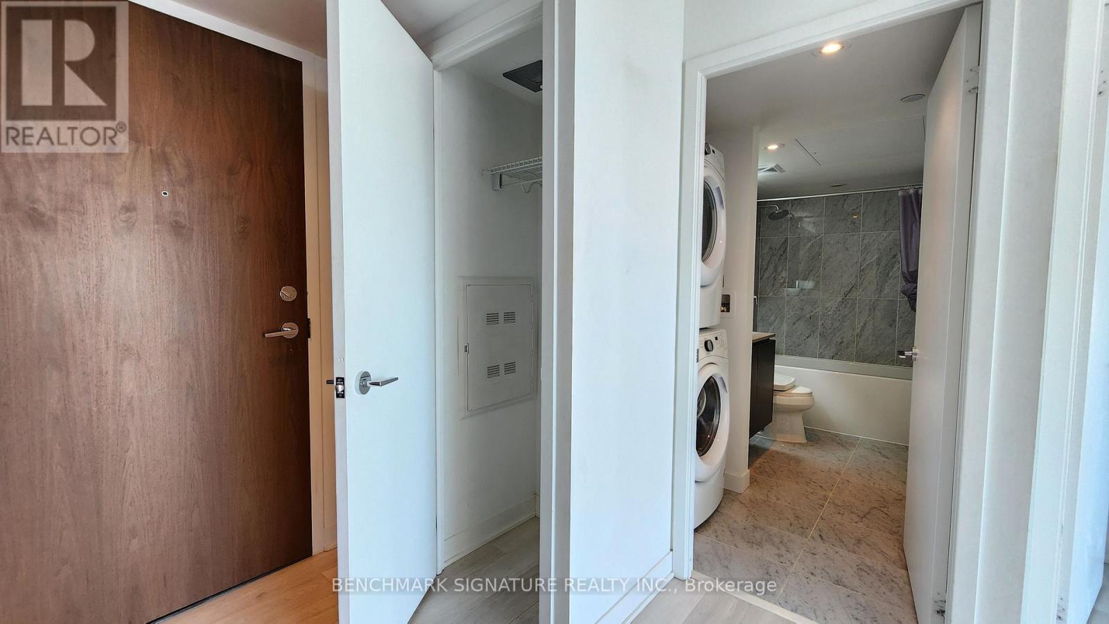 1801 - 80 Queens Wharf Road, Toronto, Ontario  M5V 0J3 - Photo 8 - C13217472