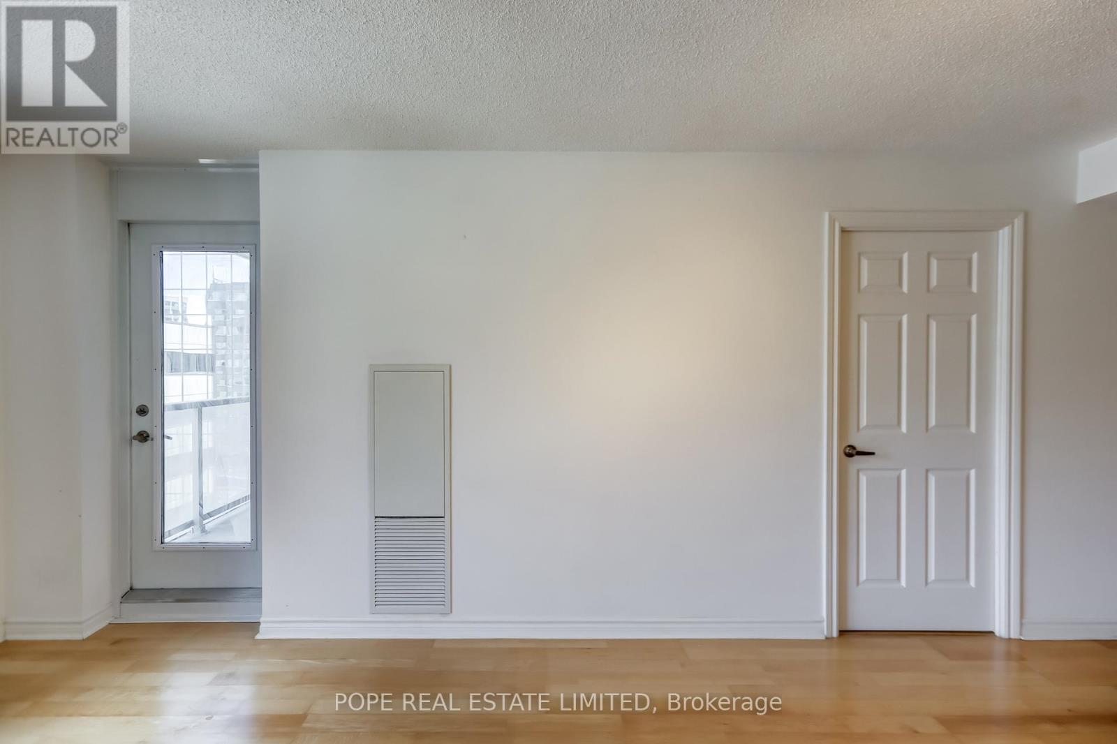 713 - 763 Bay Street, Toronto, Ontario  M5G 2R3 - Photo 11 - C13217478