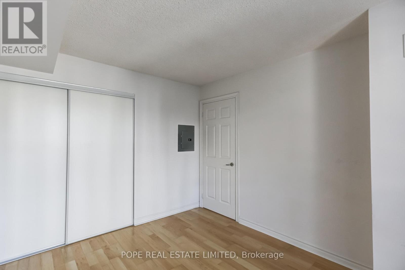 713 - 763 Bay Street, Toronto, Ontario  M5G 2R3 - Photo 13 - C13217478