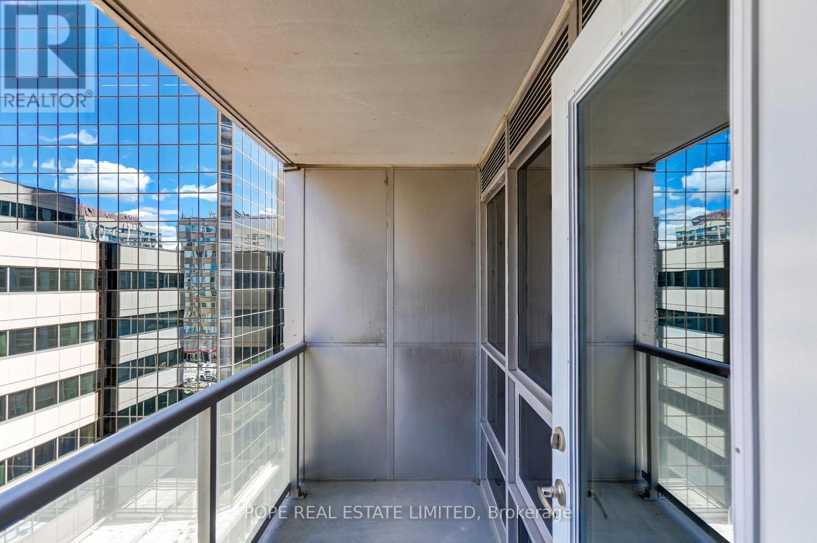 713 - 763 Bay Street, Toronto, Ontario  M5G 2R3 - Photo 16 - C13217478