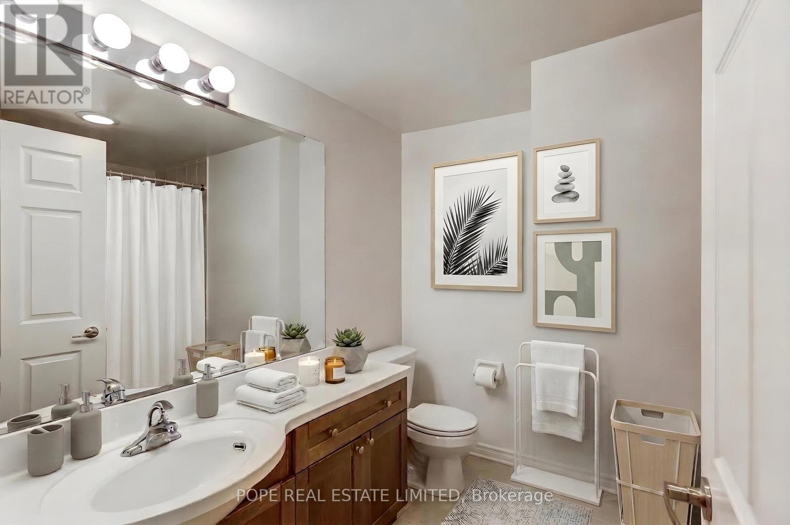 713 - 763 Bay Street, Toronto, Ontario  M5G 2R3 - Photo 4 - C13217478