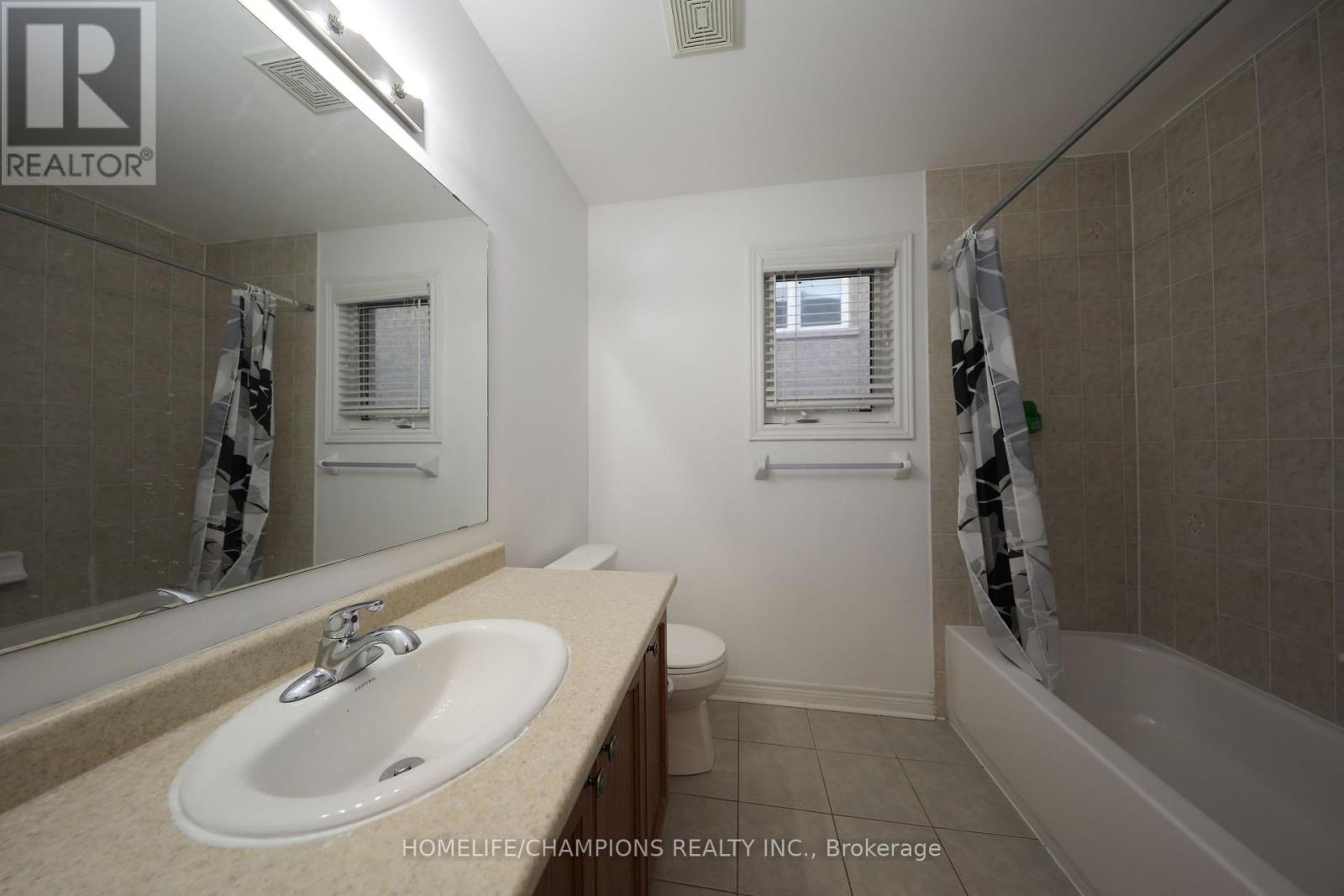 1524 Bruny Avenue, Pickering, Ontario  L1X 0C6 - Photo 10 - E13217462
