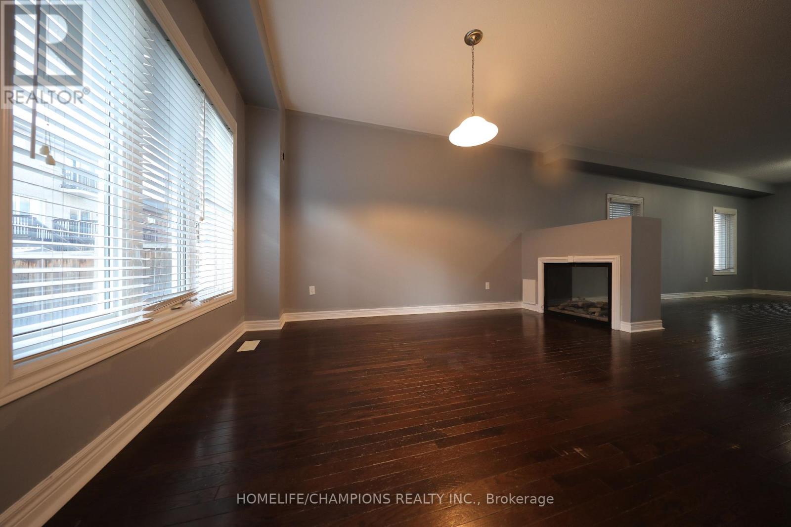 1524 Bruny Avenue, Pickering, Ontario  L1X 0C6 - Photo 3 - E13217462
