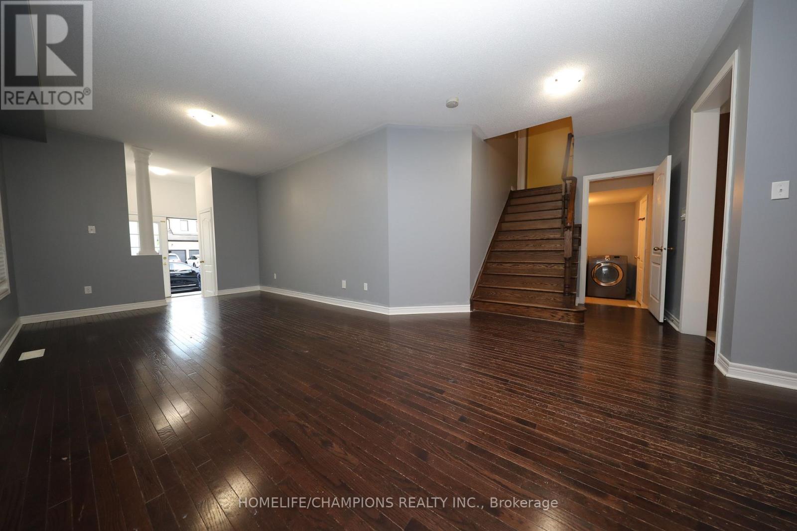 1524 Bruny Avenue, Pickering, Ontario  L1X 0C6 - Photo 7 - E13217462