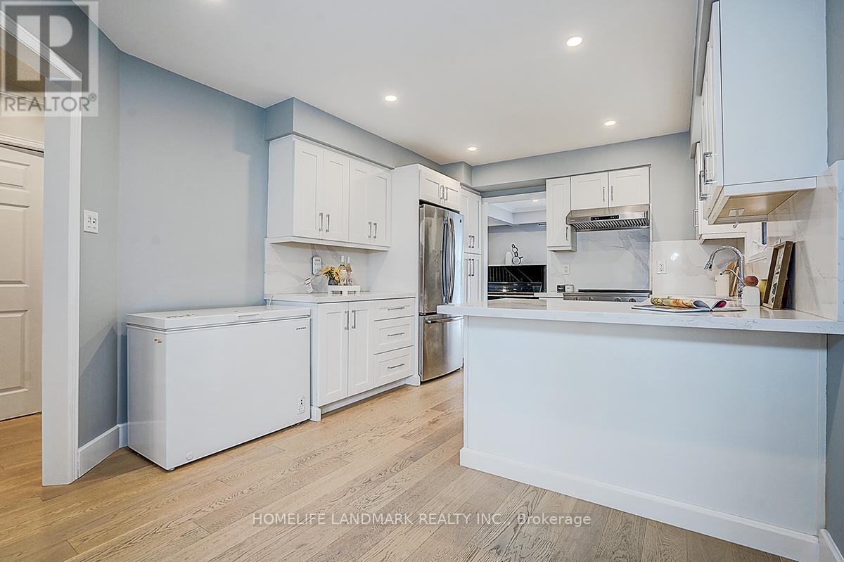 431 Port Royal Trail, Toronto, Ontario  M1V 4R2 - Photo 8 - E13217480