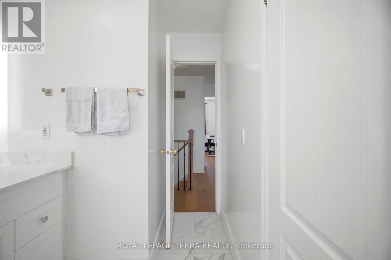 6262 Miriam Way, Mississauga, Ontario  L5N 7V5 - Photo 30 - W13217454
