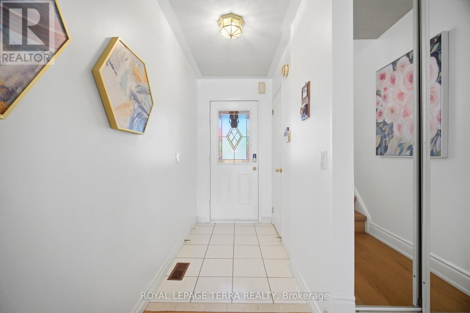 6262 Miriam Way, Mississauga, Ontario  L5N 7V5 - Photo 6 - W13217454