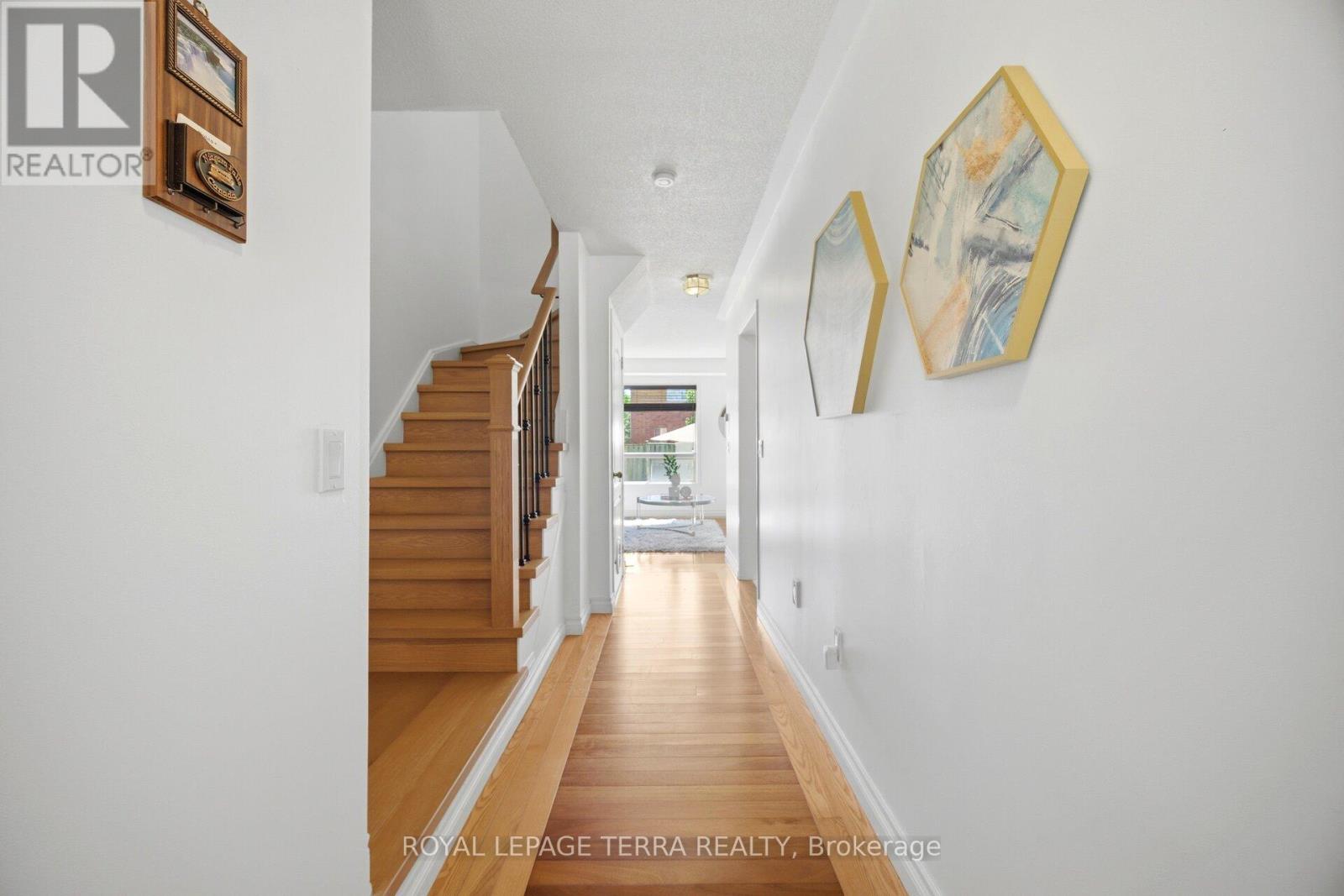 6262 Miriam Way, Mississauga, Ontario  L5N 7V5 - Photo 7 - W13217454