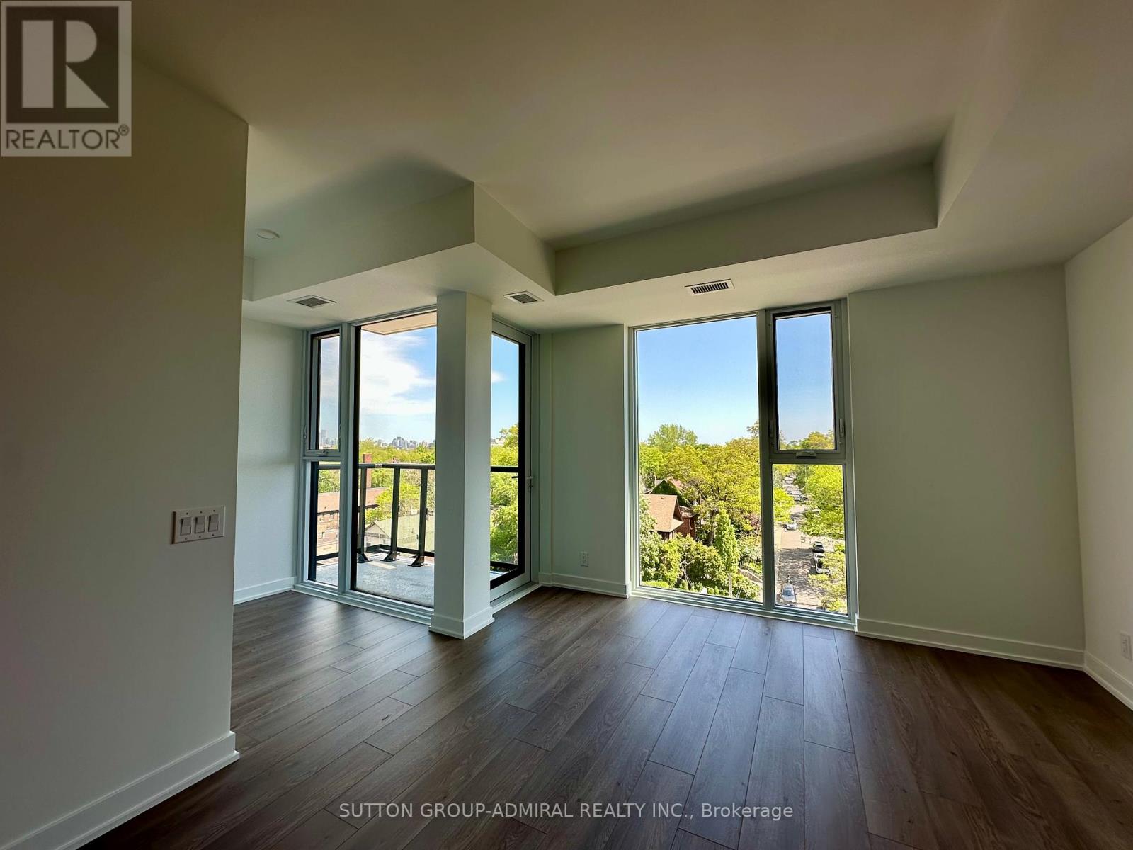 803 - 1660 Bloor Street W, Toronto, Ontario  M6P 0C6 - Photo 2 - W13217470