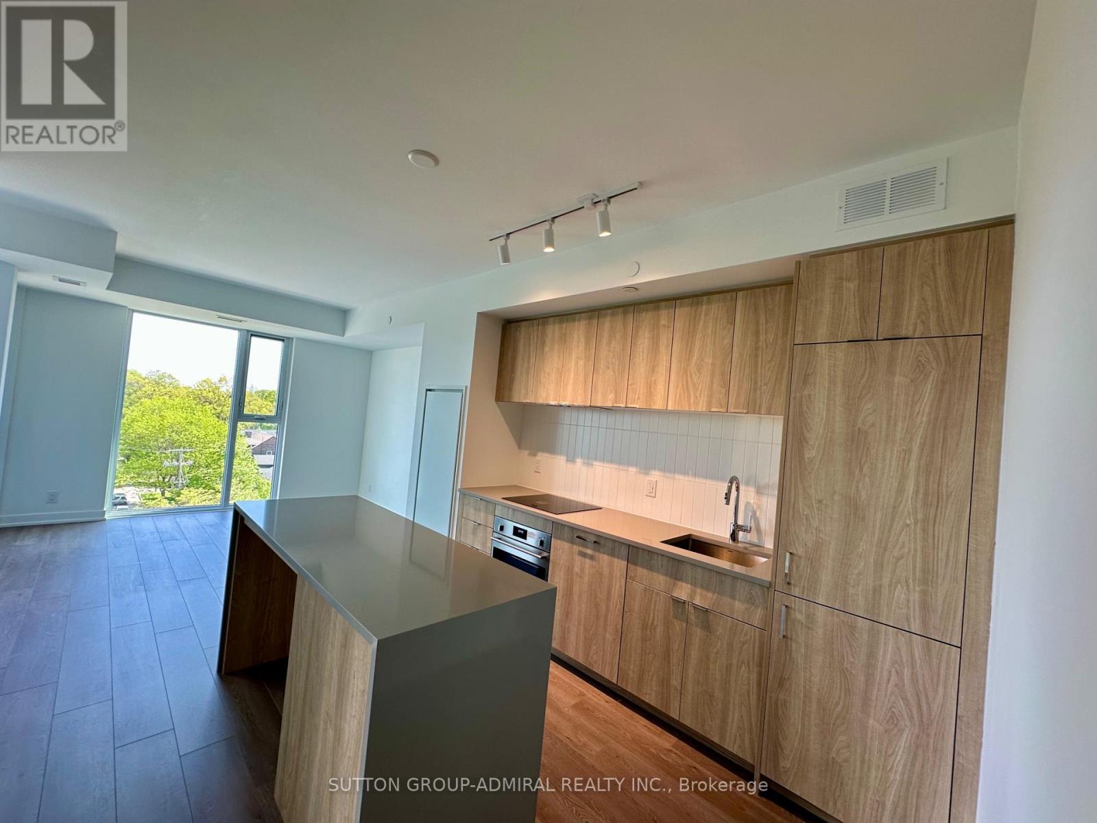 803 - 1660 Bloor Street W, Toronto, Ontario  M6P 0C6 - Photo 4 - W13217470