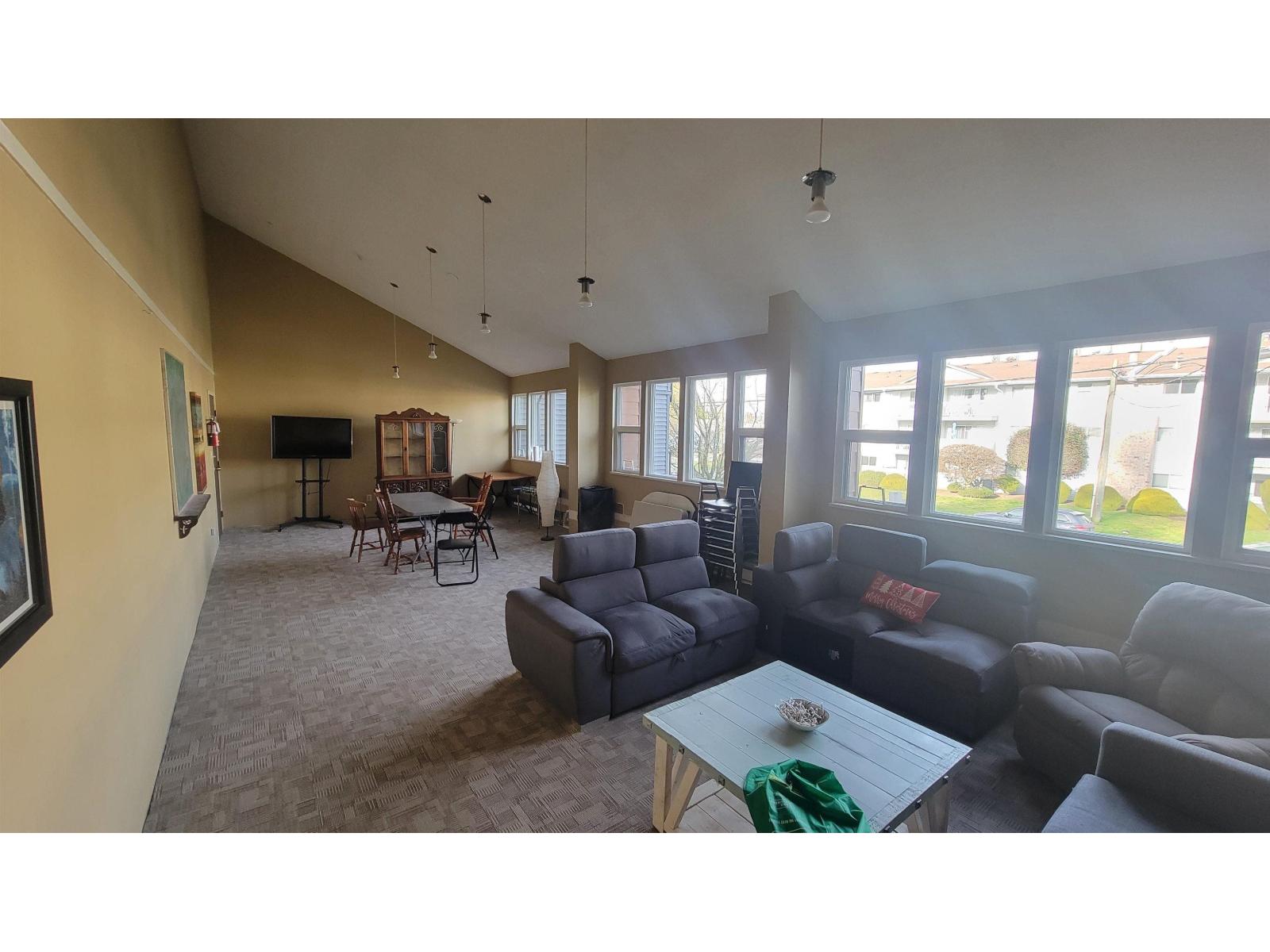 108 33400 Bourquin Place, Abbotsford, British Columbia  V2S 5G3 - Photo 9 - R3102064