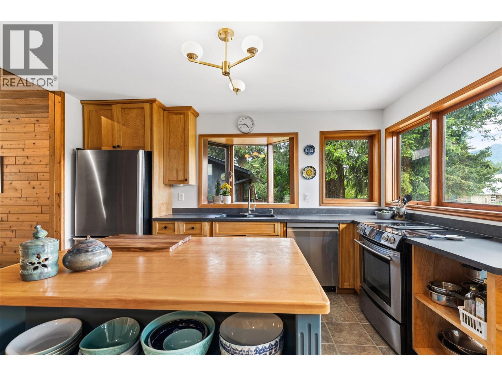 5425 Petworth Road, Coldstream, British Columbia  V1B 3E2 - Photo 22 - 10388695
