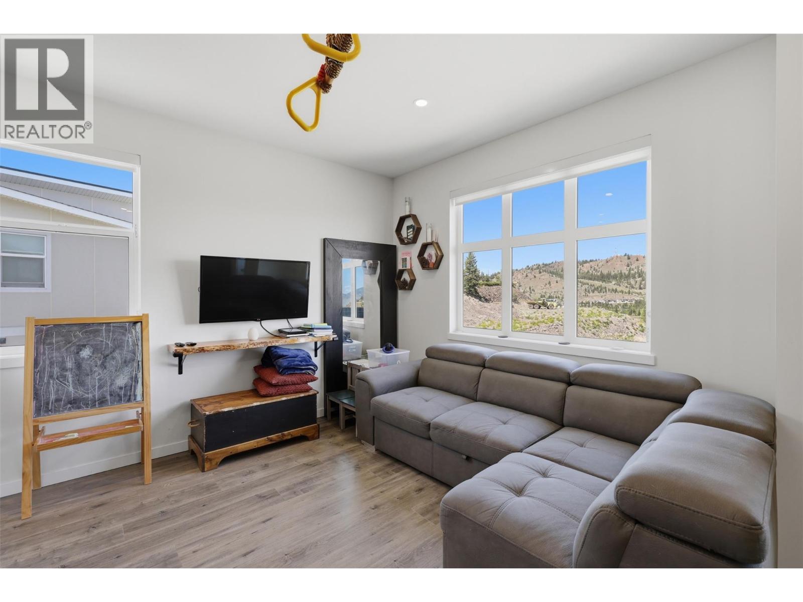 1701 Foxtail Drive Unit# 121, Kamloops, British Columbia  V1S 0B1 - Photo 9 - 10389393
