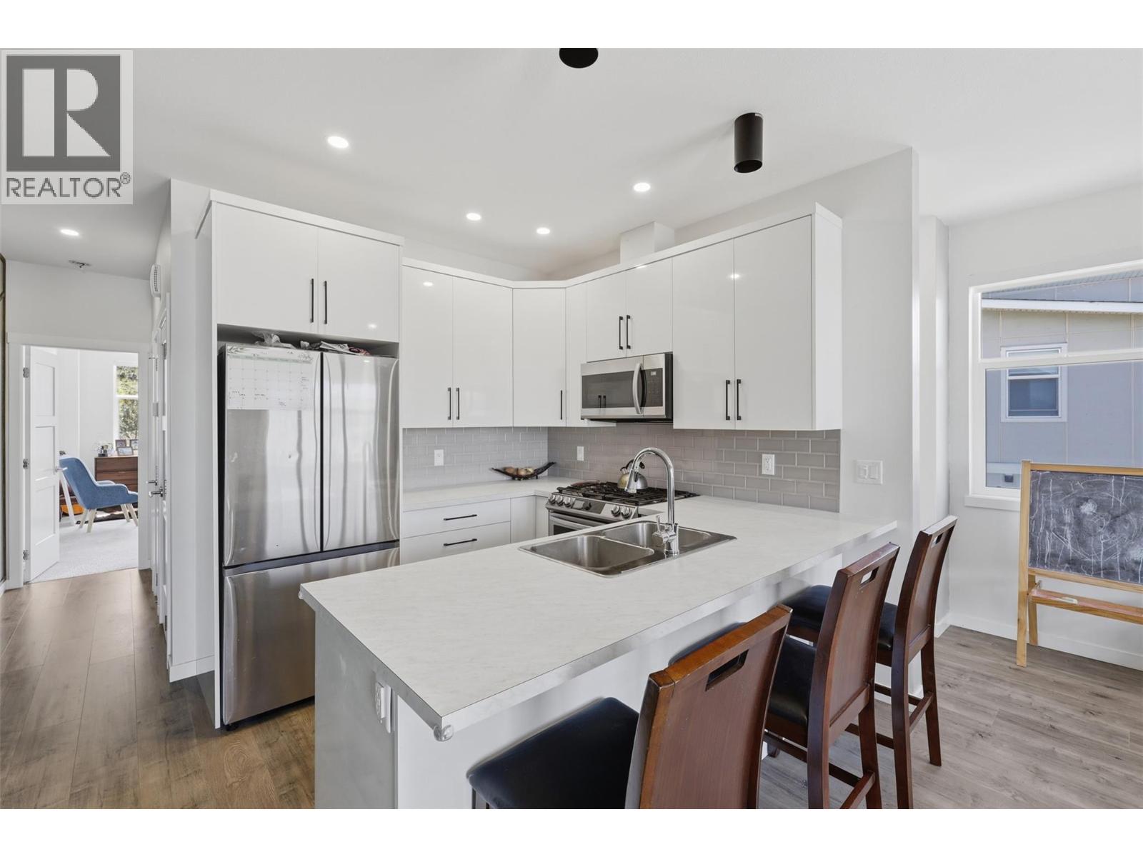 1701 Foxtail Drive Unit# 121, Kamloops, British Columbia  V1S 0B1 - Photo 14 - 10389393