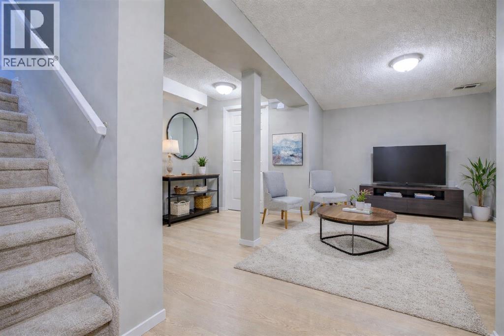 171 Erin Woods Drive Se, Calgary, Alberta  T2B 2V7 - Photo 20 - A2302351