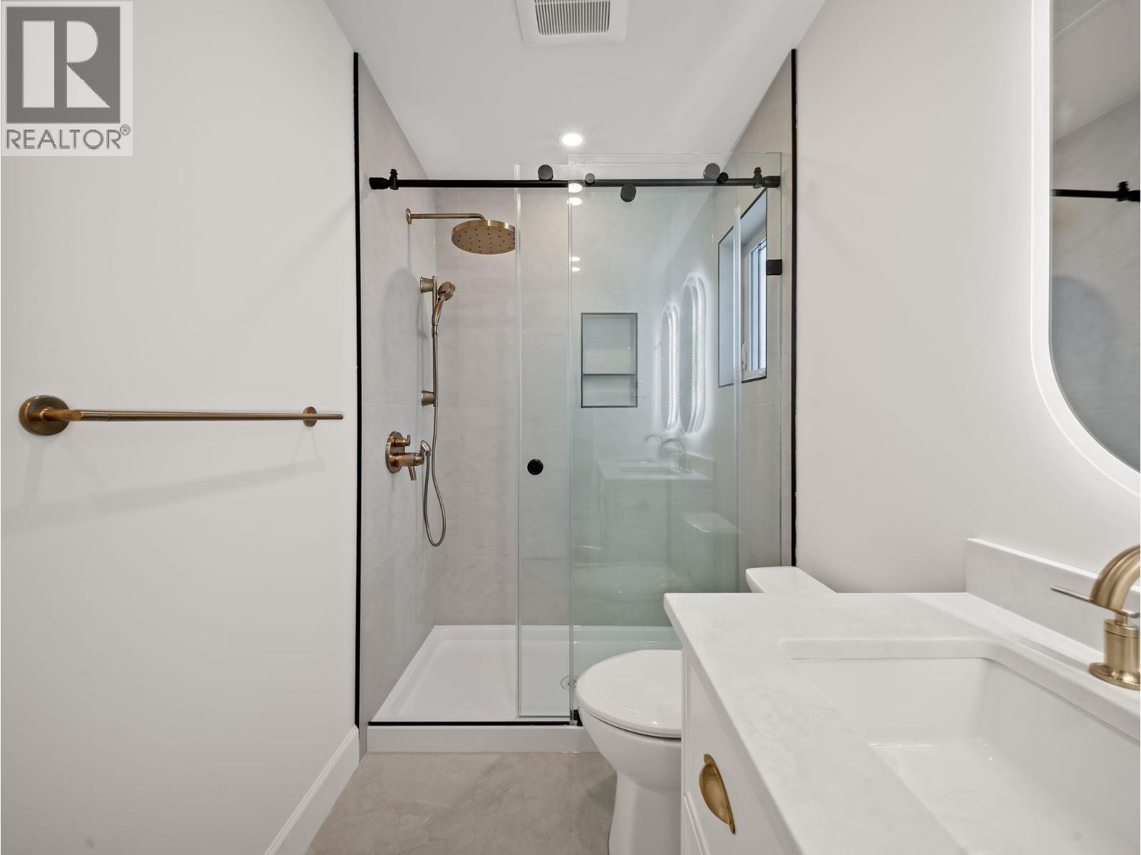 4 3786 Peter Street, Burnaby, British Columbia  V5J 1N4 - Photo 25 - R3129055