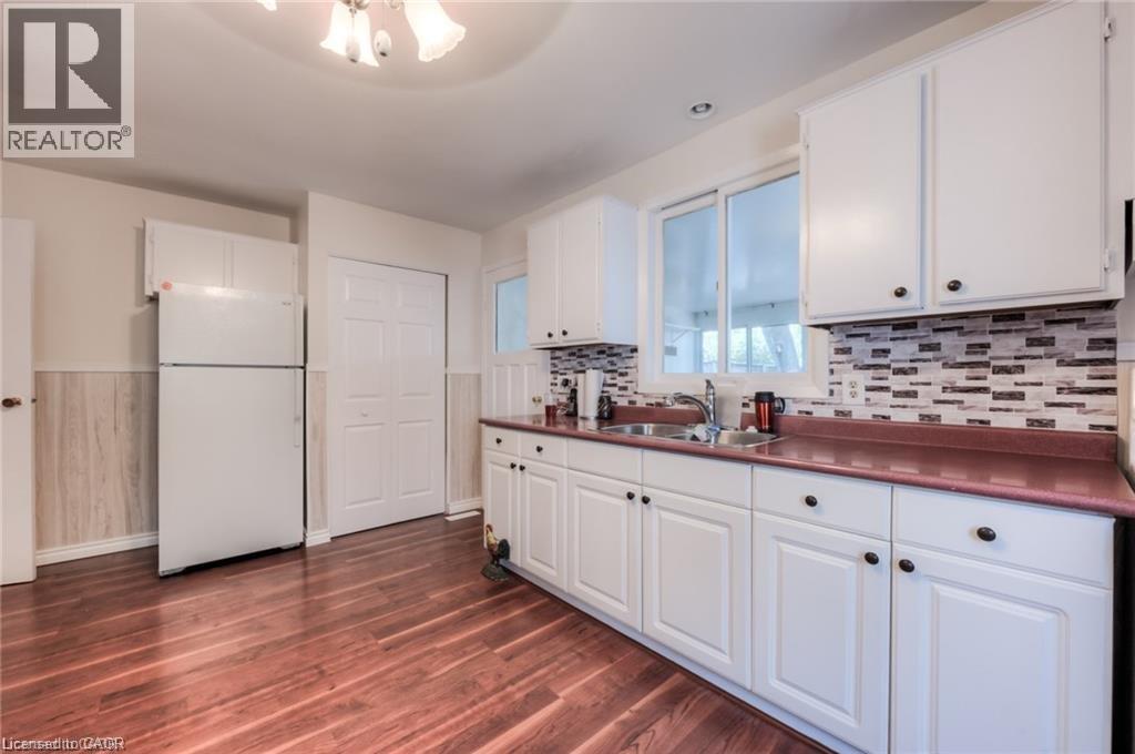74 Lillian Drive Unit# B, Waterloo, Ontario  N2J 4J9 - Photo 7 - 40833165