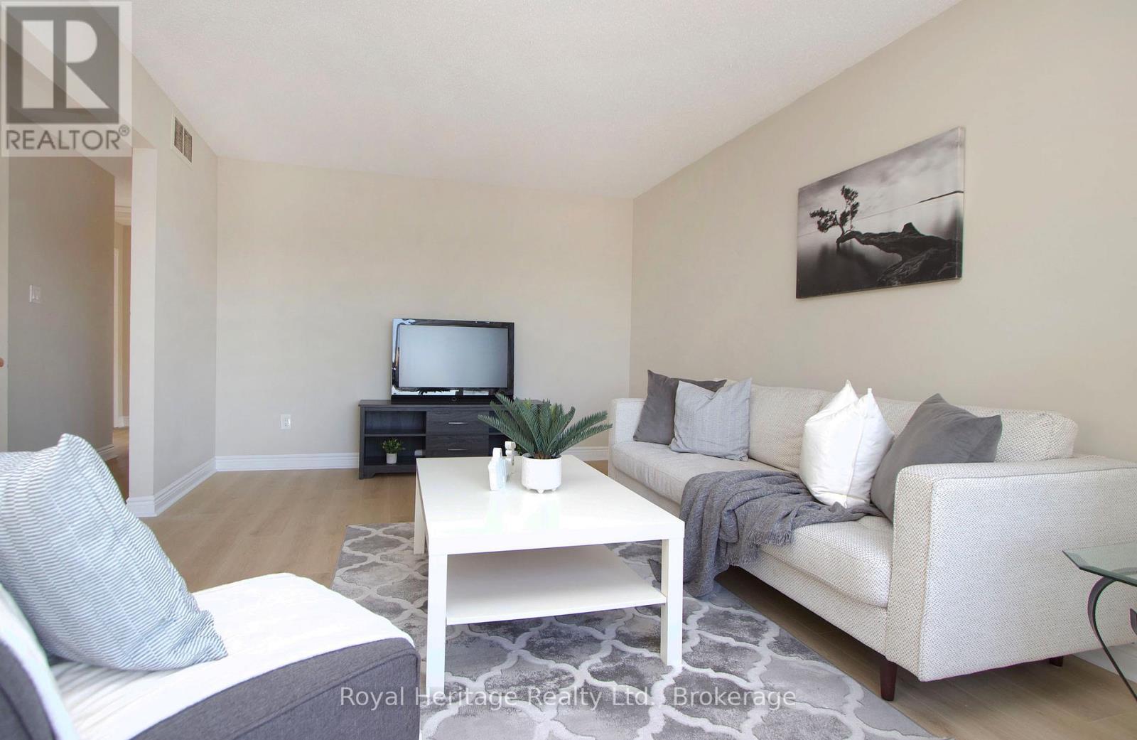 77 Devondale Street, Clarington, Ontario  L1E 2A1 - Photo 4 - E13217494