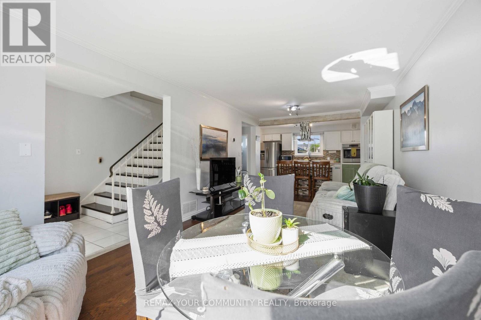 1357 Belair Crescent, Oshawa, Ontario  L1K 1H2 - Photo 9 - E13209072