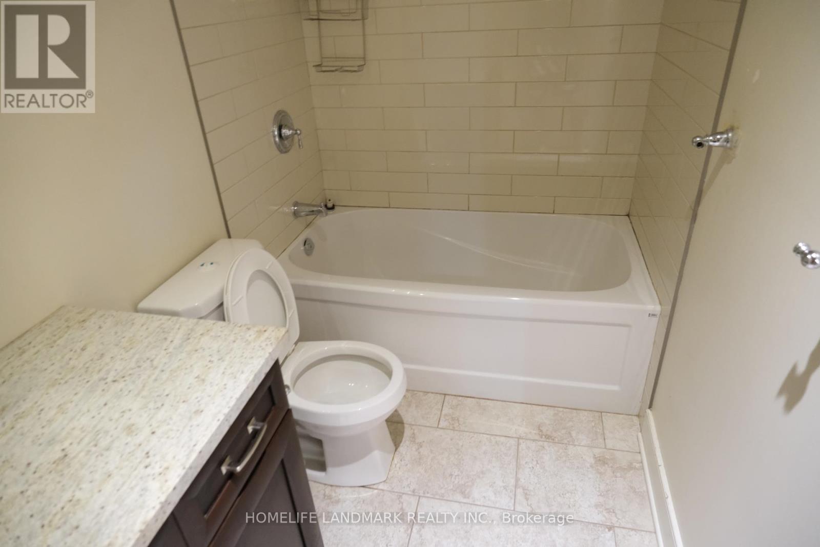 408 - 320 Sugarcreek Trail, London North, Ontario  N6H 0G3 - Photo 16 - X12859422