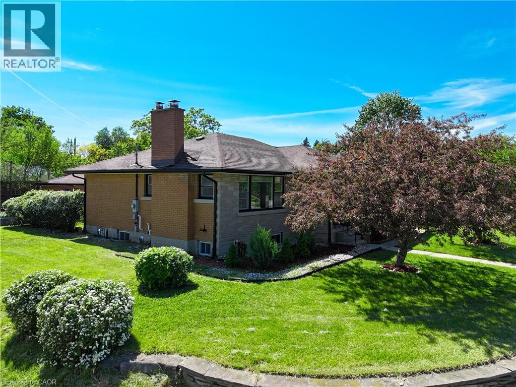 2 Westmount Road, Guelph, Ontario  N1H 5H2 - Photo 4 - 40835020