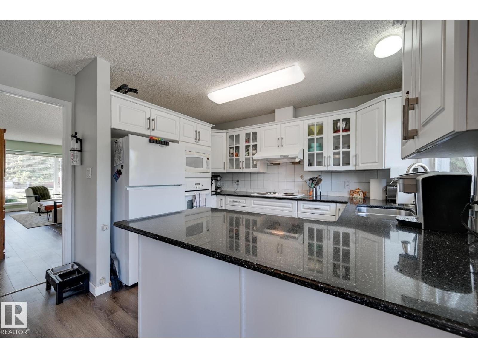 5507 179 St Nw, Edmonton, Alberta  T6M 1X1 - Photo 11 - E4490917