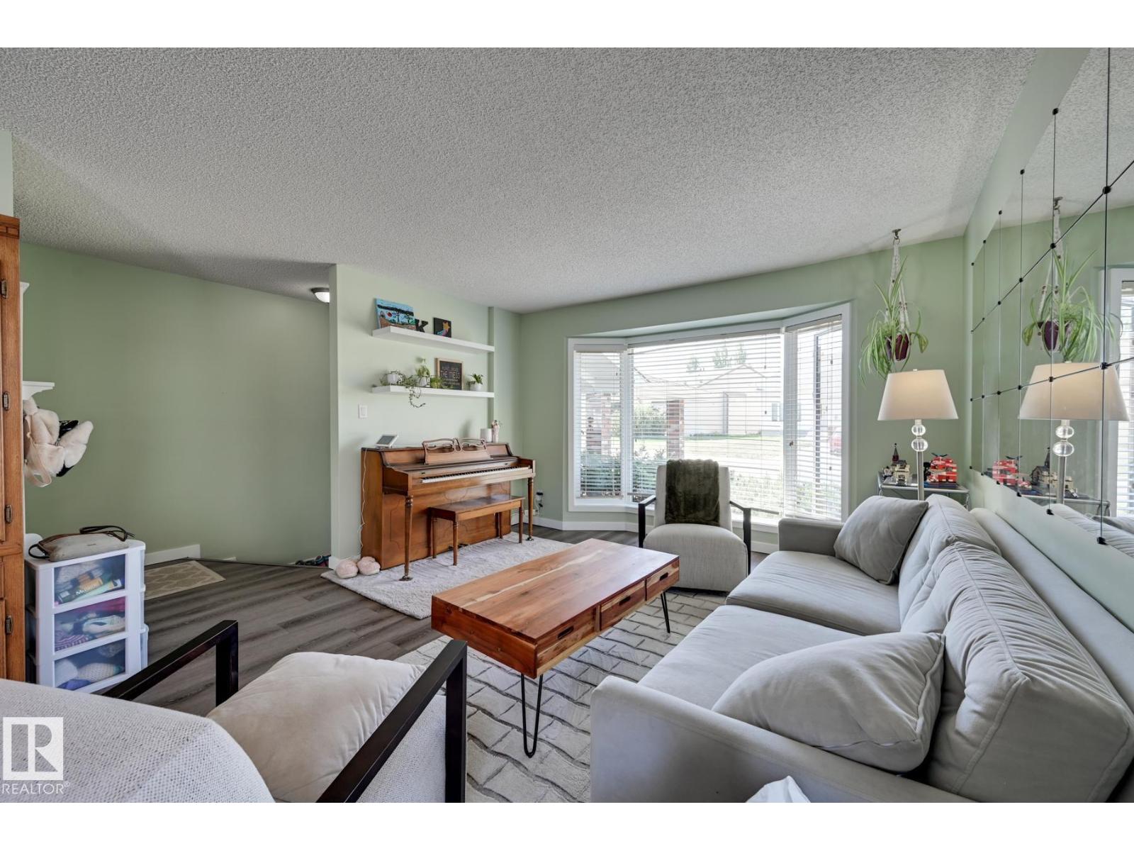 5507 179 St Nw, Edmonton, Alberta  T6M 1X1 - Photo 4 - E4490917