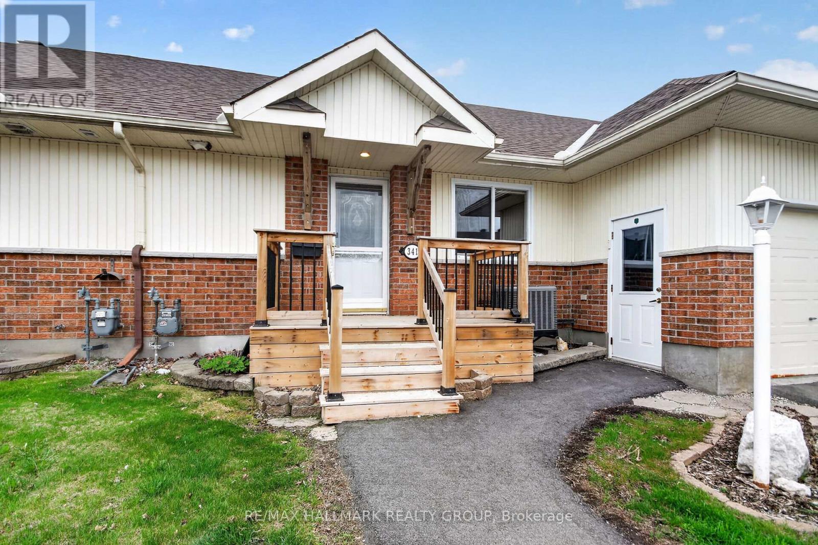 341 CHESTNUT GREEN PRIVATE, Ottawa, Ontario