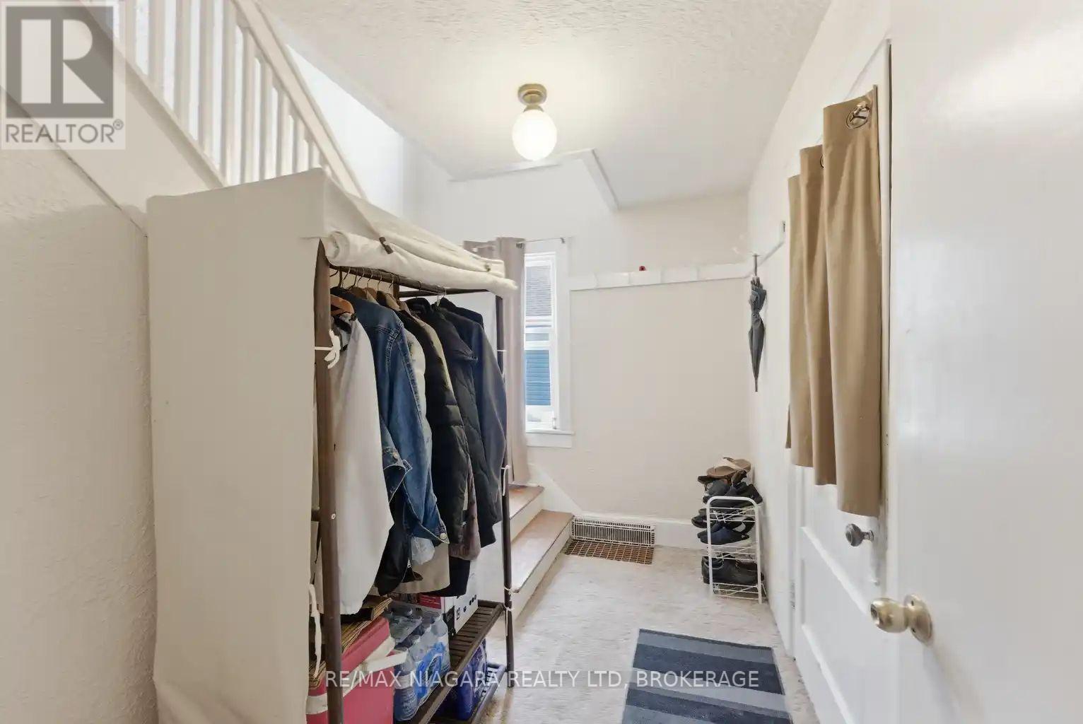 5719 Temperance Avenue E, Niagara Falls, Ontario  L2G 4A6 - Photo 10 - X13217556