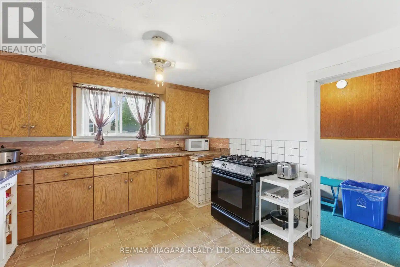 5719 Temperance Avenue E, Niagara Falls, Ontario  L2G 4A6 - Photo 25 - X13217556