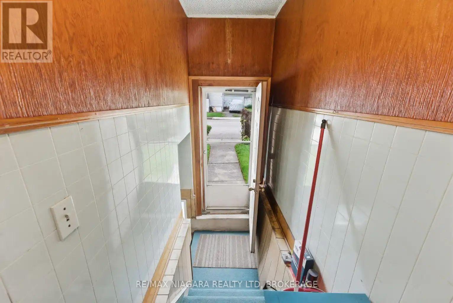 5719 Temperance Avenue E, Niagara Falls, Ontario  L2G 4A6 - Photo 26 - X13217556