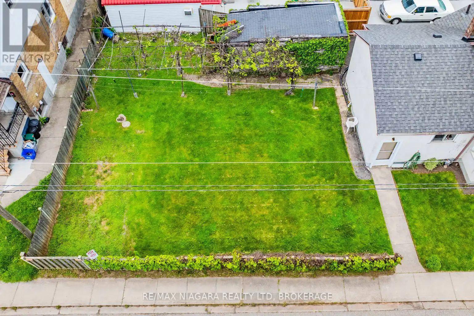 5719 Temperance Avenue E, Niagara Falls, Ontario  L2G 4A6 - Photo 3 - X13217556