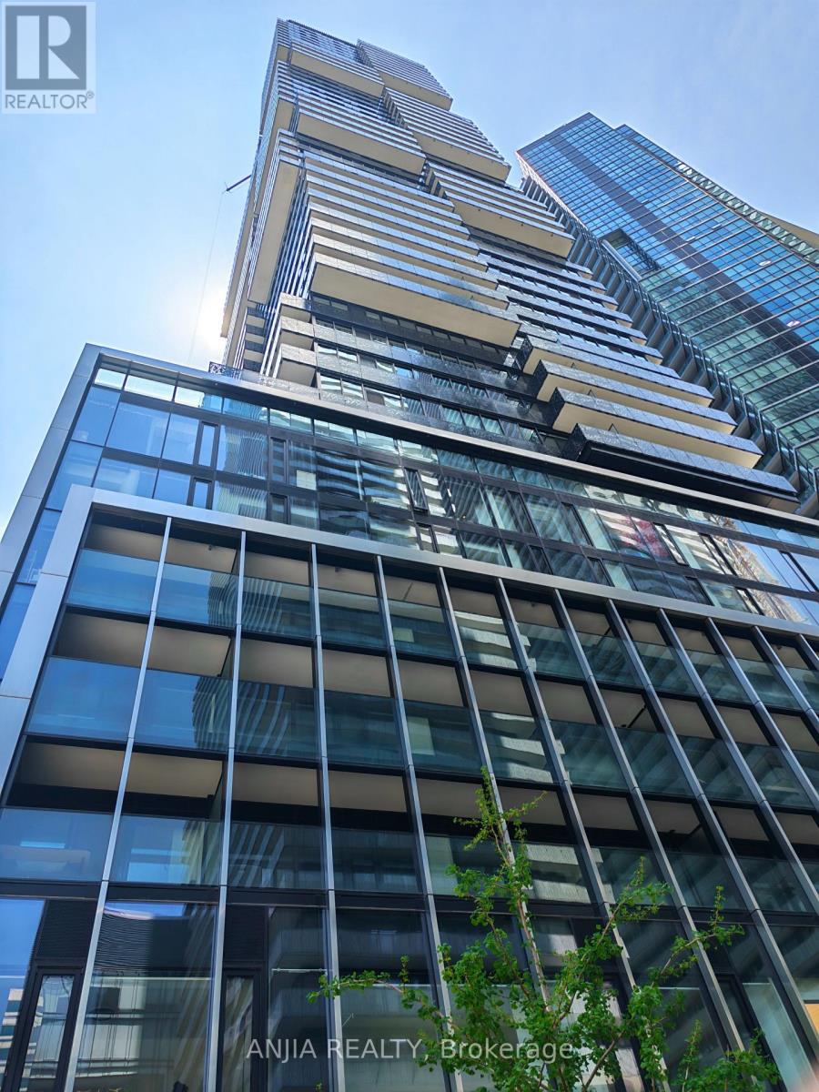 3413 - 55 Charles Street E, Toronto, Ontario  M4Y 0J1 - Photo 2 - C13217532