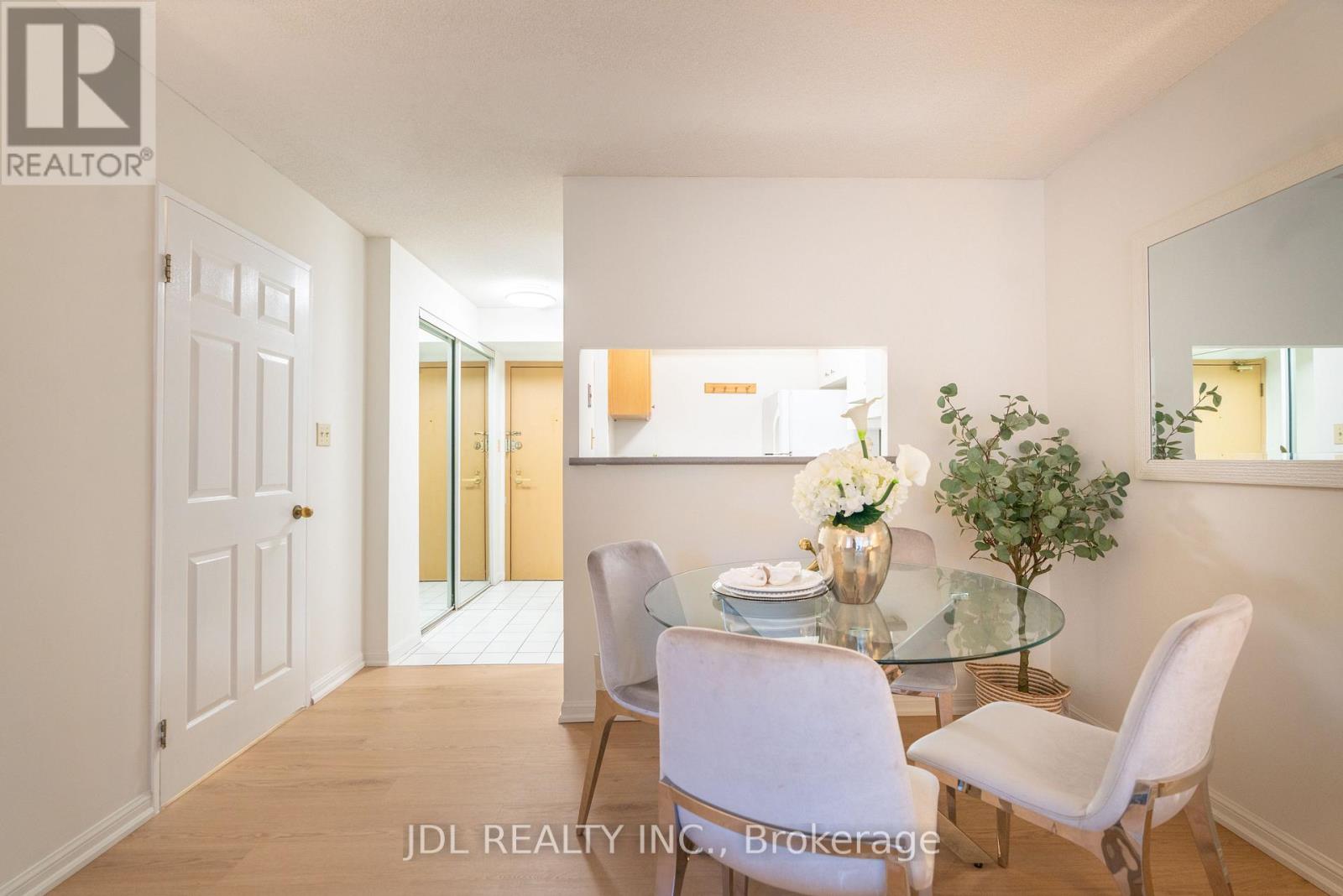 407 - 24 Wellesley Street W, Toronto, Ontario  M4Y 2X6 - Photo 20 - C13217536