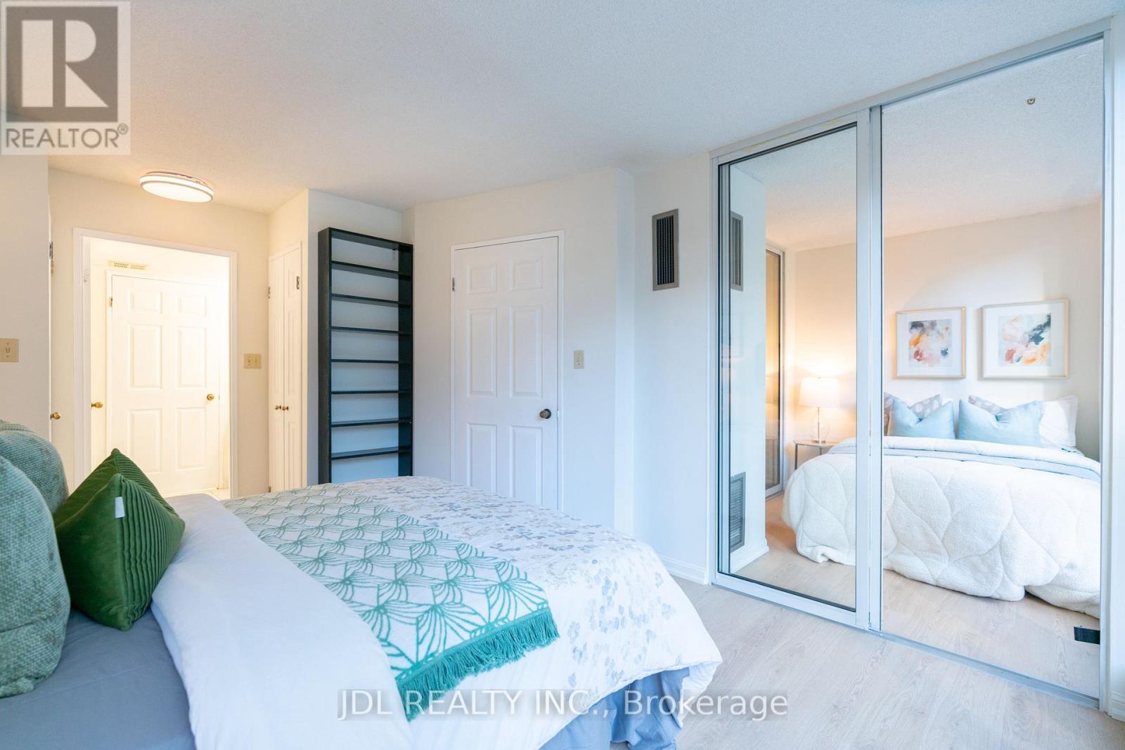 407 - 24 Wellesley Street W, Toronto, Ontario  M4Y 2X6 - Photo 33 - C13217536