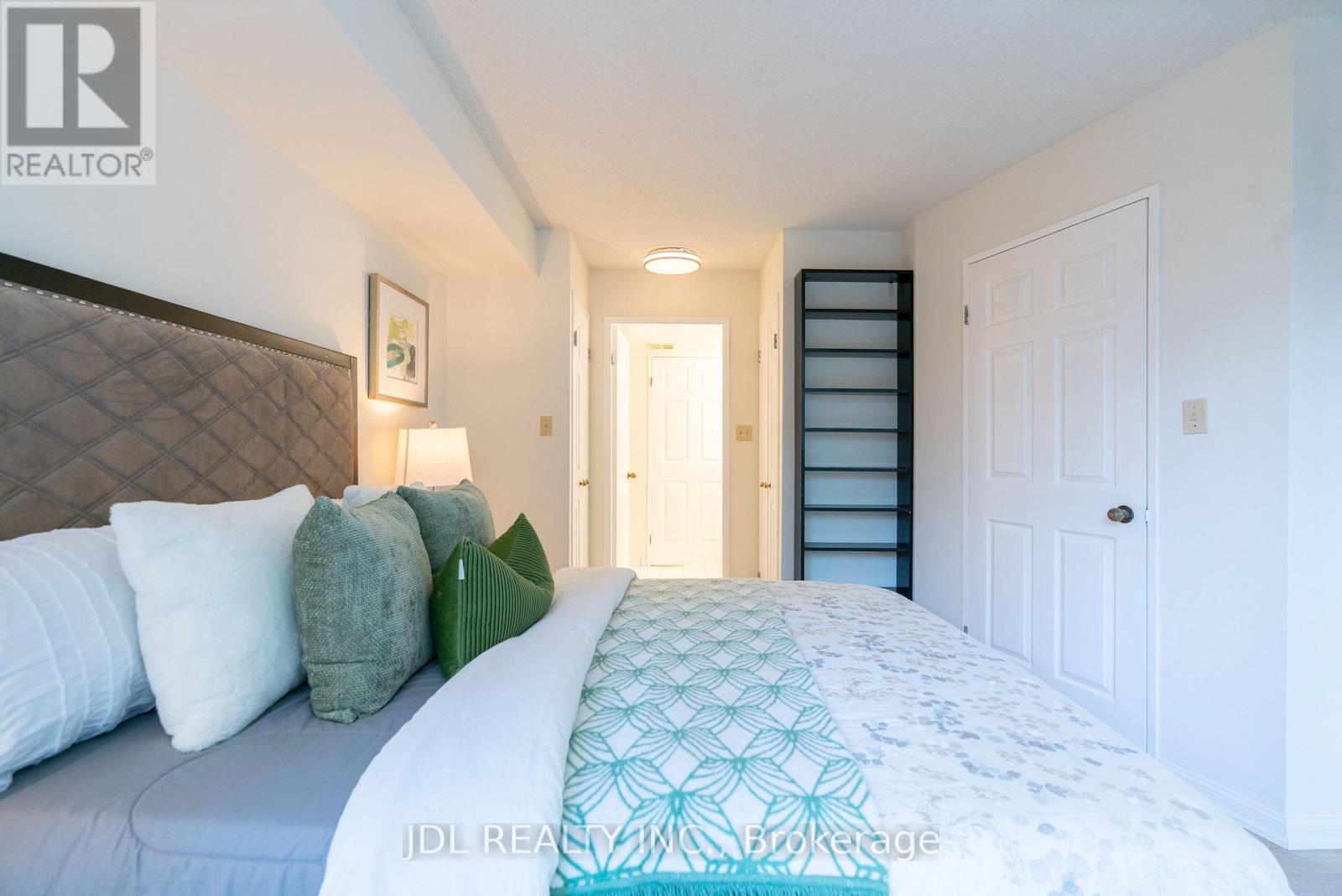 407 - 24 Wellesley Street W, Toronto, Ontario  M4Y 2X6 - Photo 34 - C13217536