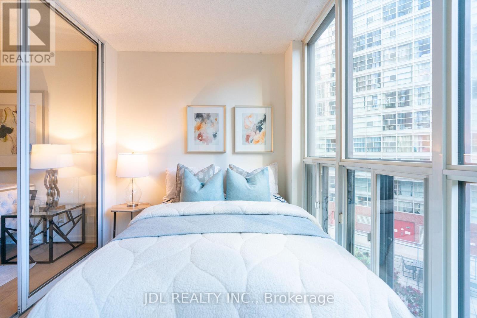 407 - 24 Wellesley Street W, Toronto, Ontario  M4Y 2X6 - Photo 39 - C13217536