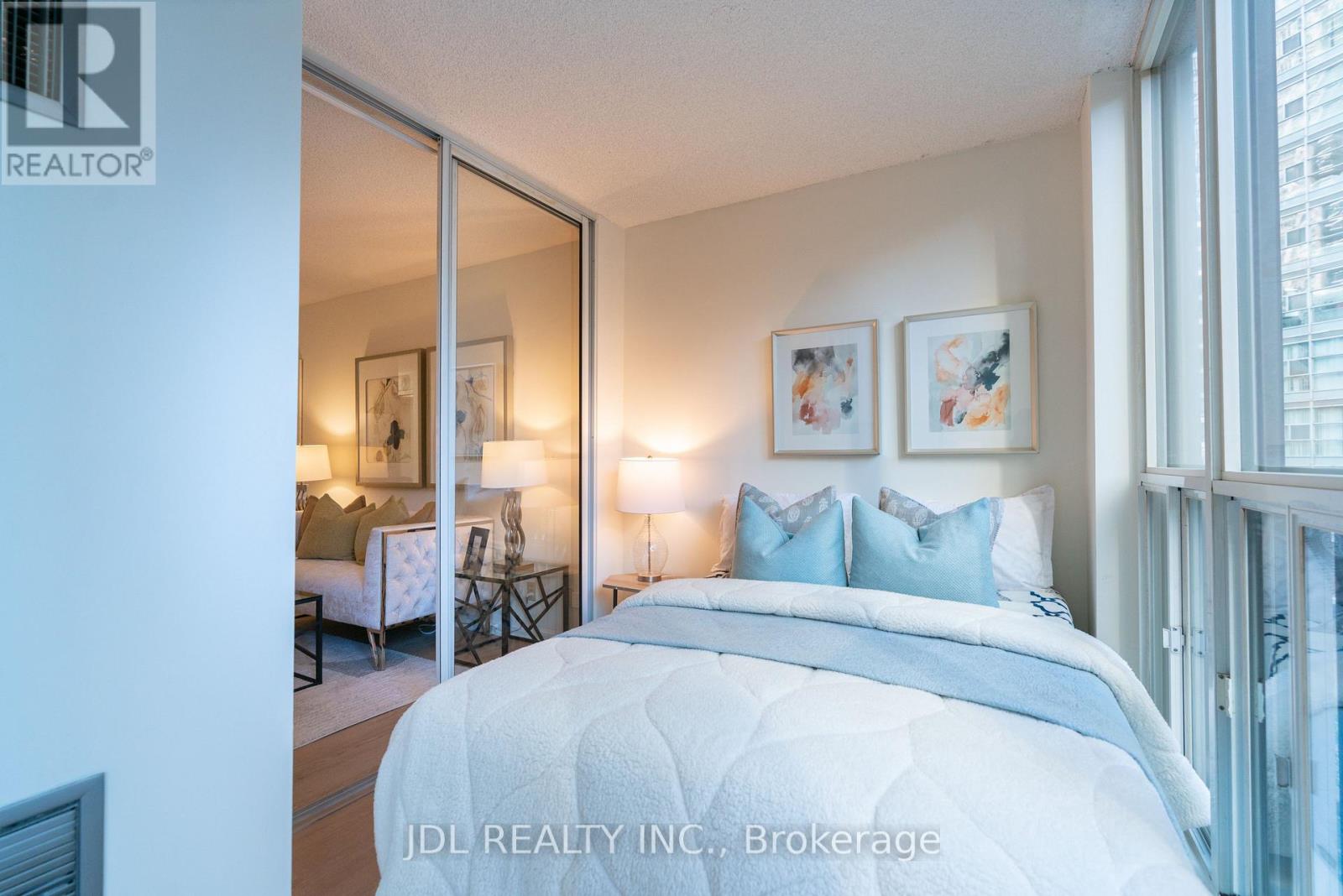 407 - 24 Wellesley Street W, Toronto, Ontario  M4Y 2X6 - Photo 40 - C13217536