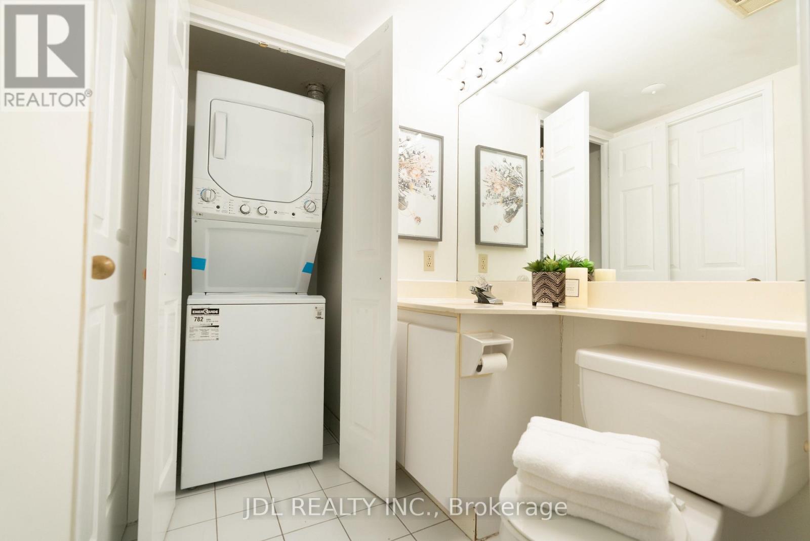 407 - 24 Wellesley Street W, Toronto, Ontario  M4Y 2X6 - Photo 42 - C13217536