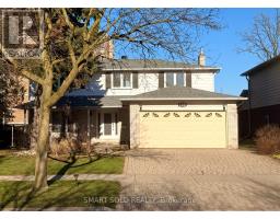 120 ABBEYWOOD TRAIL, Toronto, Ontario